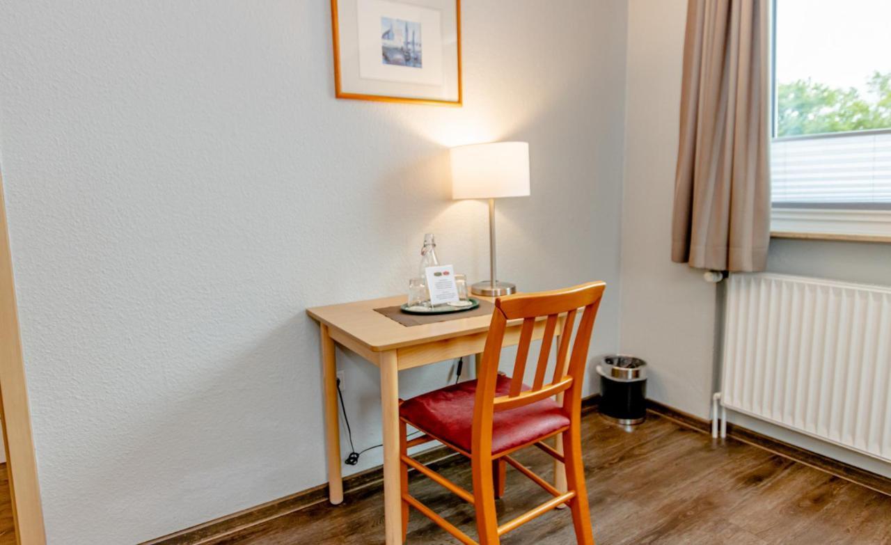 Hotel Herbers Sudbrookmerland Екстер'єр фото