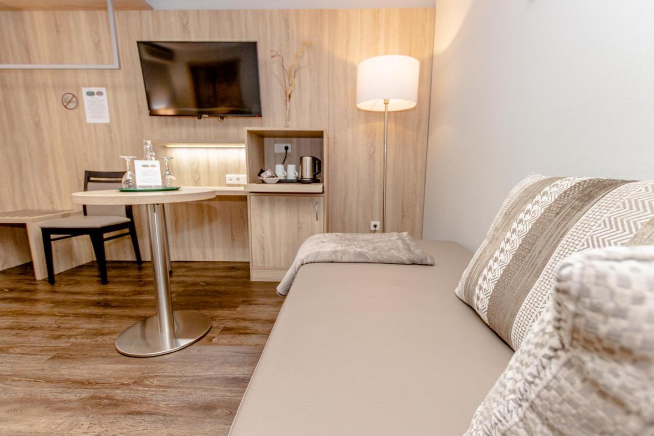 Hotel Herbers Sudbrookmerland Екстер'єр фото