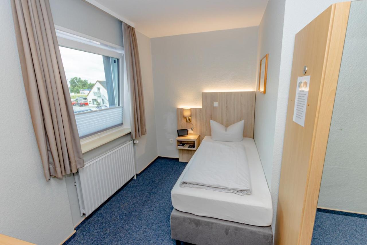 Hotel Herbers Sudbrookmerland Екстер'єр фото